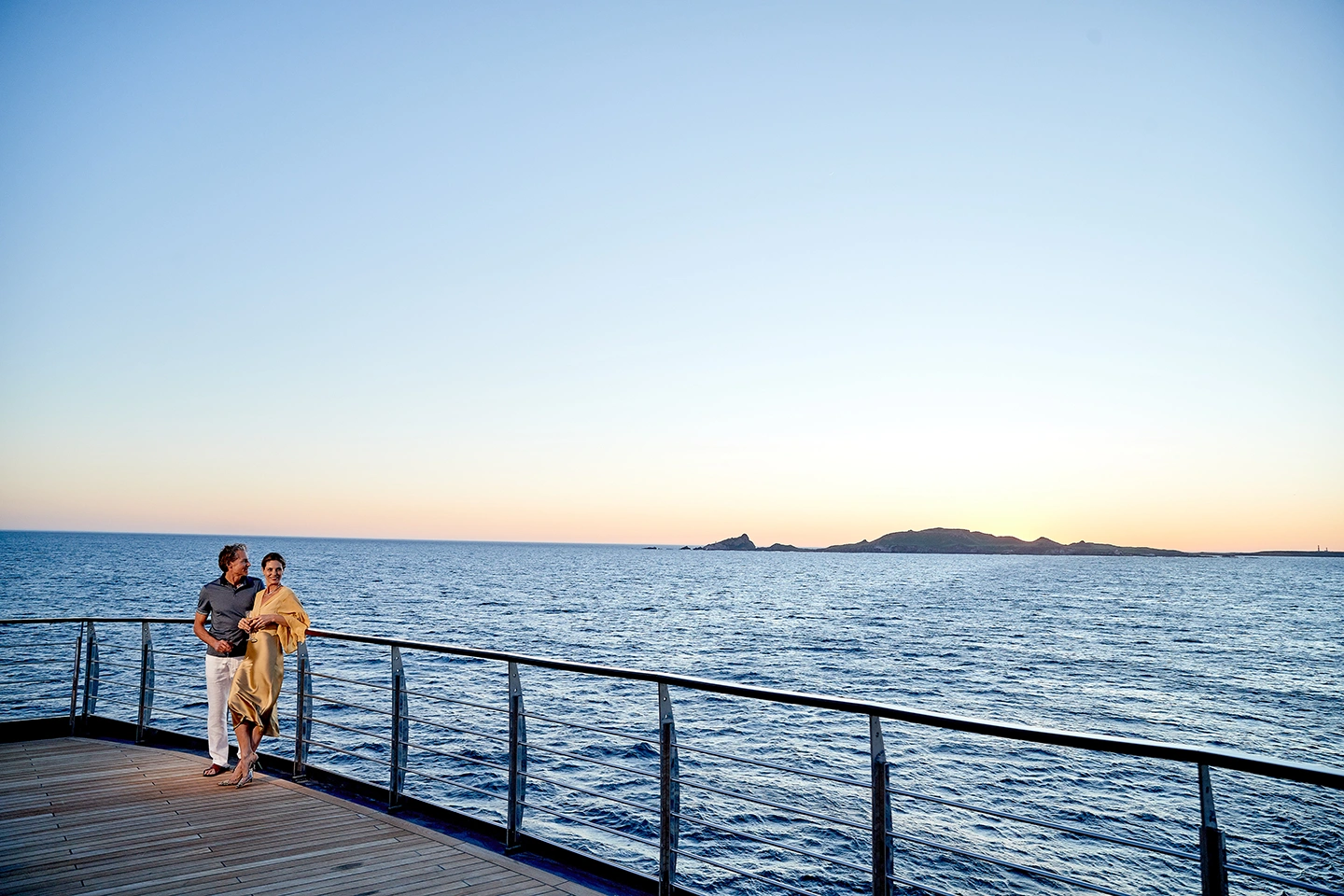 mega-yacht-gallery-item